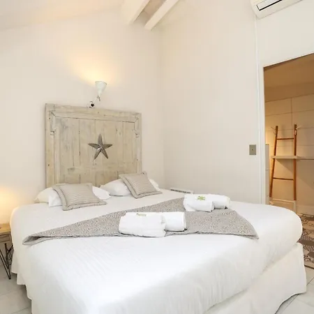 Immogroom - Duplex With Air Conditioner - 5 Min From The - Suquet Apartamento