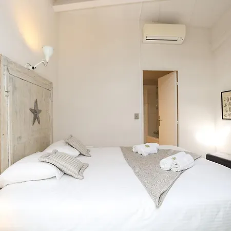 Upstays - Duplex With Air Conditioner - 5 Min * كان