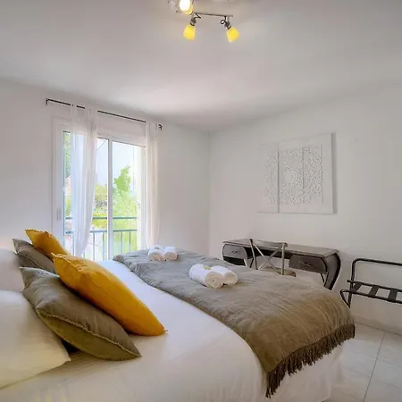 Upstays Suquet Duplex 57m Near Beach