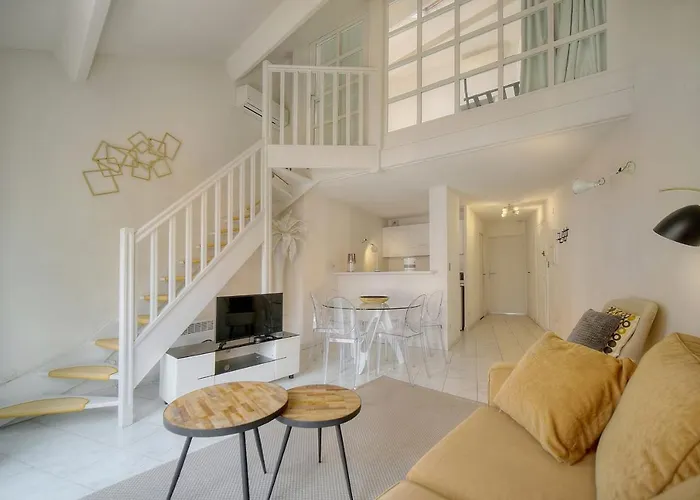 Immogroom - Duplex With Air Conditioner - 5 Min From The - Suquet *